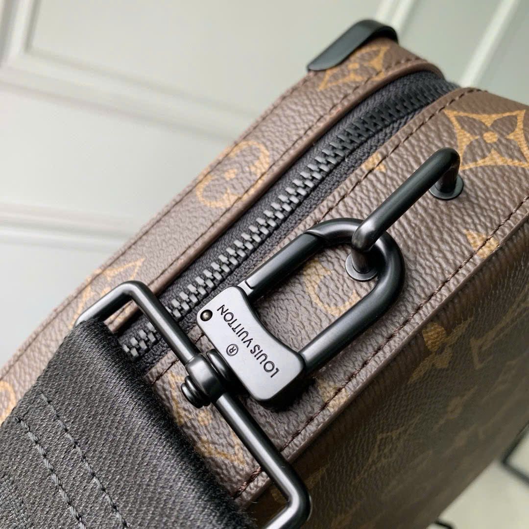 TĐC39 Túi Đeo Chéo Nam Louis Vuitton
