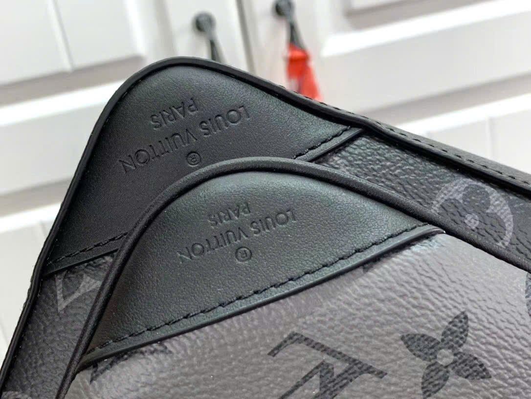 TĐC53 Túi Đeo Chéo Nam Louis Vuitton