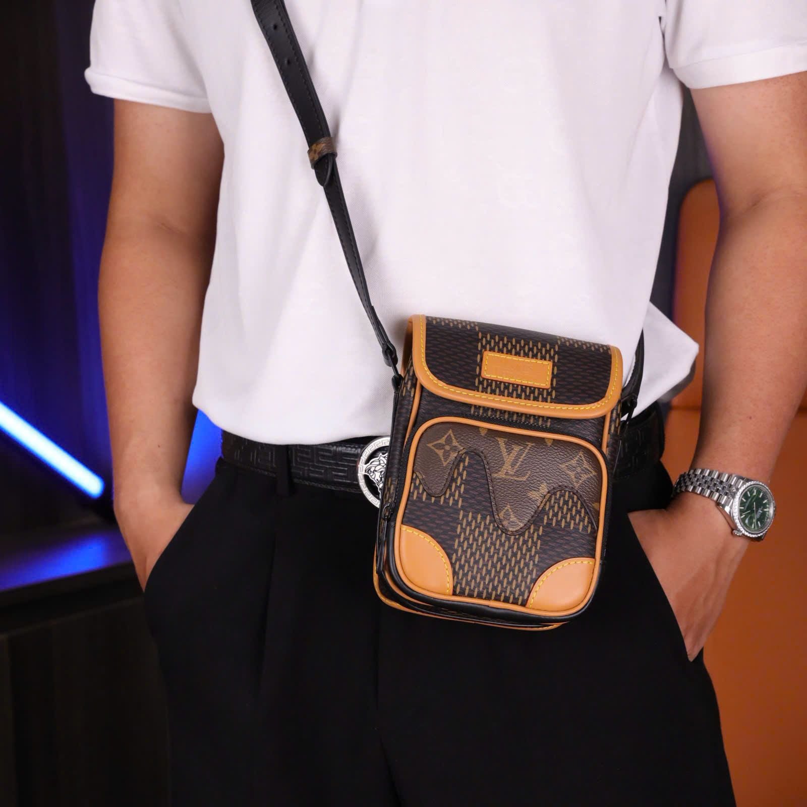 TĐC54 Túi Đeo Chéo Nam Louis Vuitton