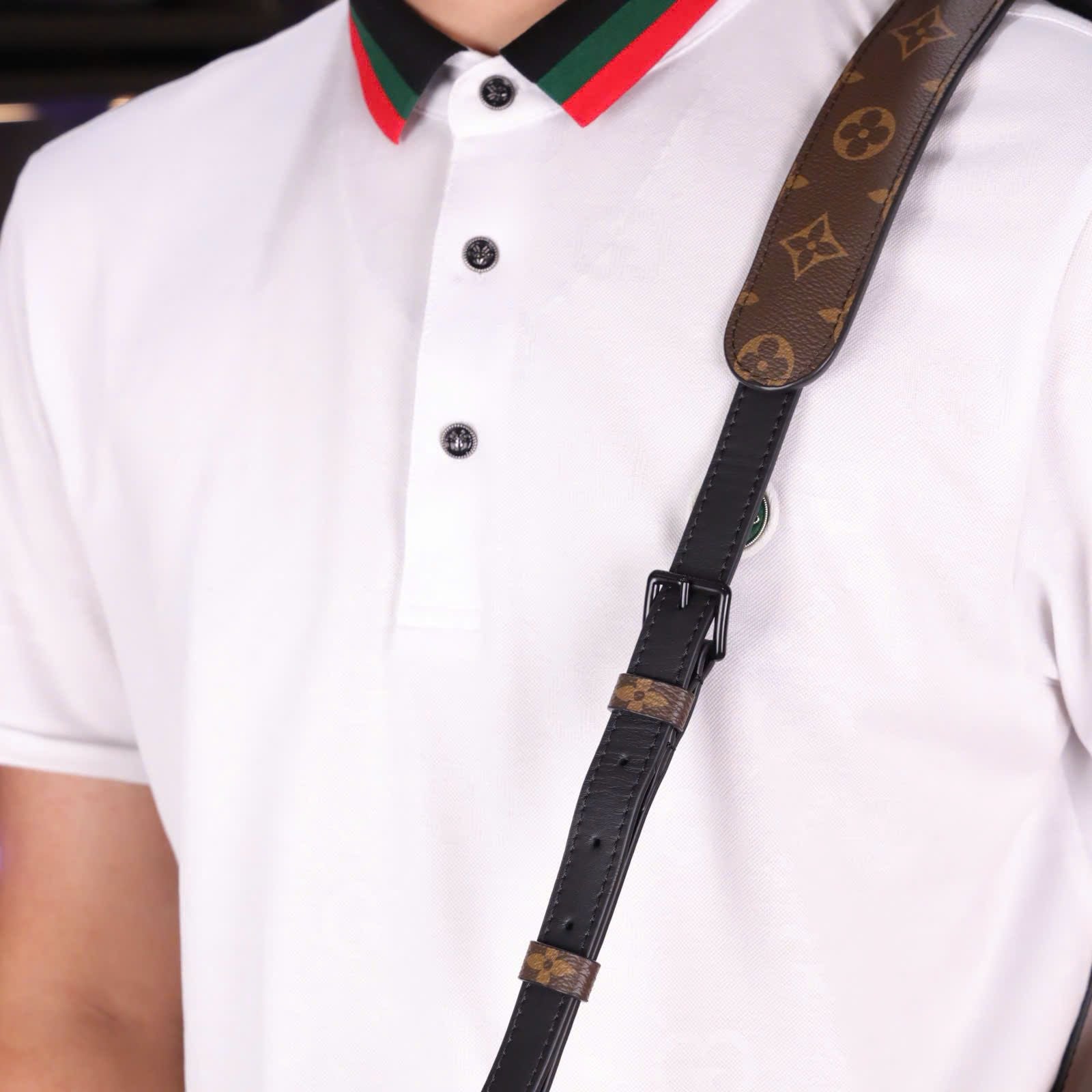 TĐC54 Túi Đeo Chéo Nam Louis Vuitton