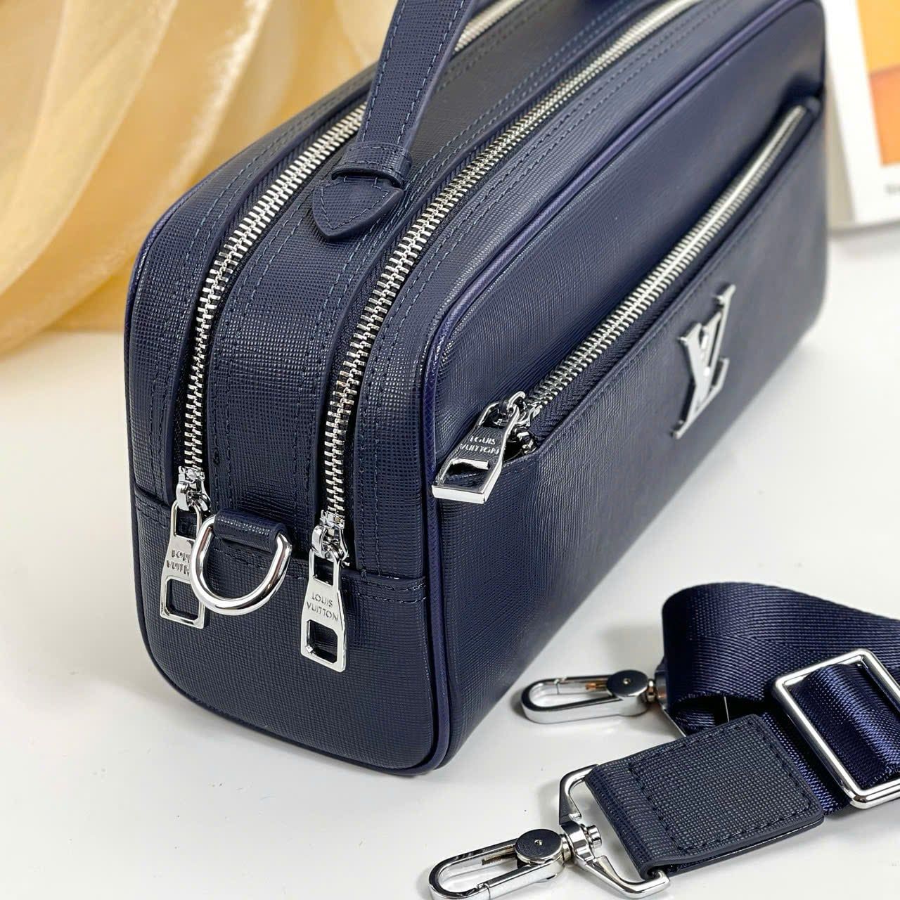 VCT26 Túi Đeo Chéo Nam Louis Vuitton