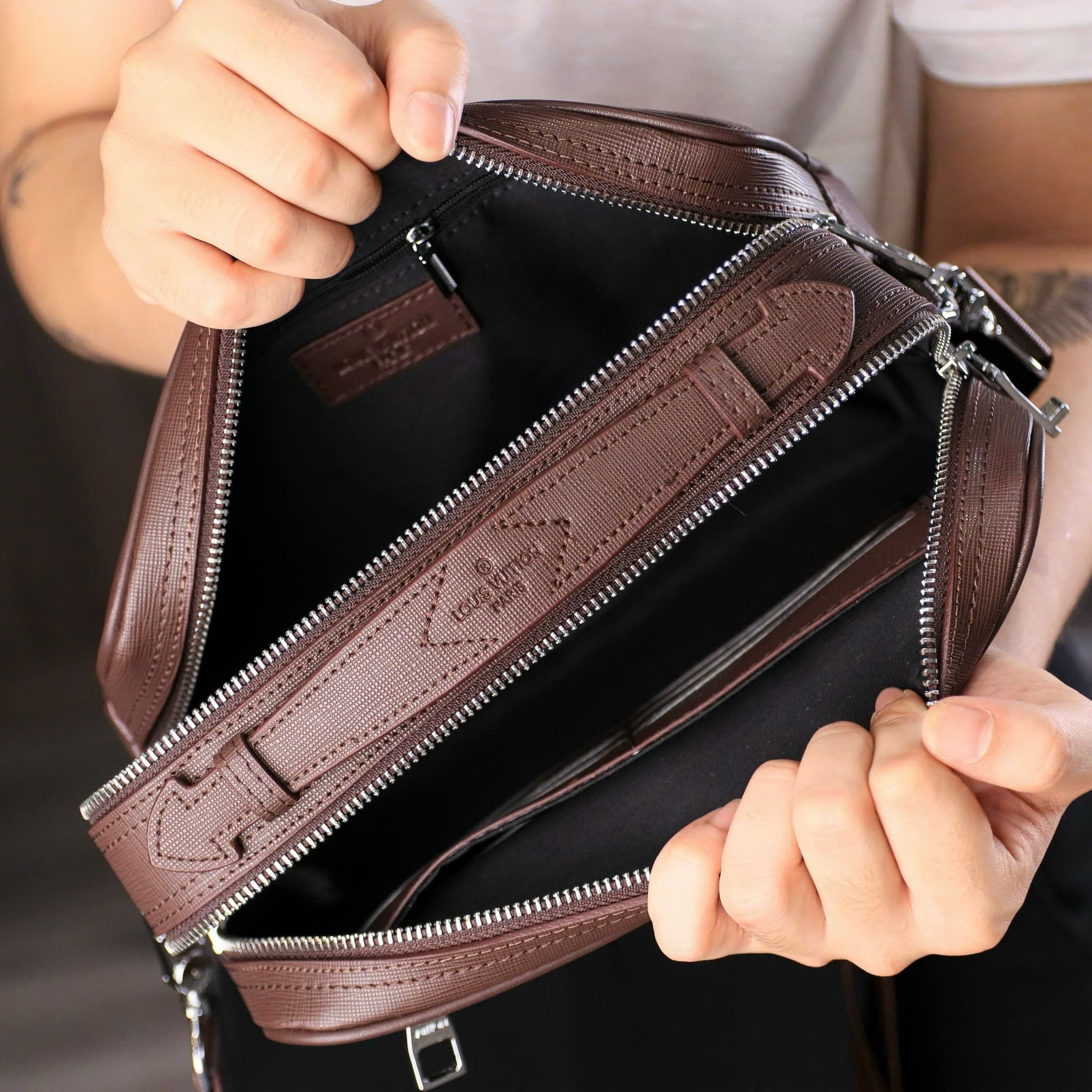 VKS50 Túi Đeo Chéo Nam Louis Vuitton