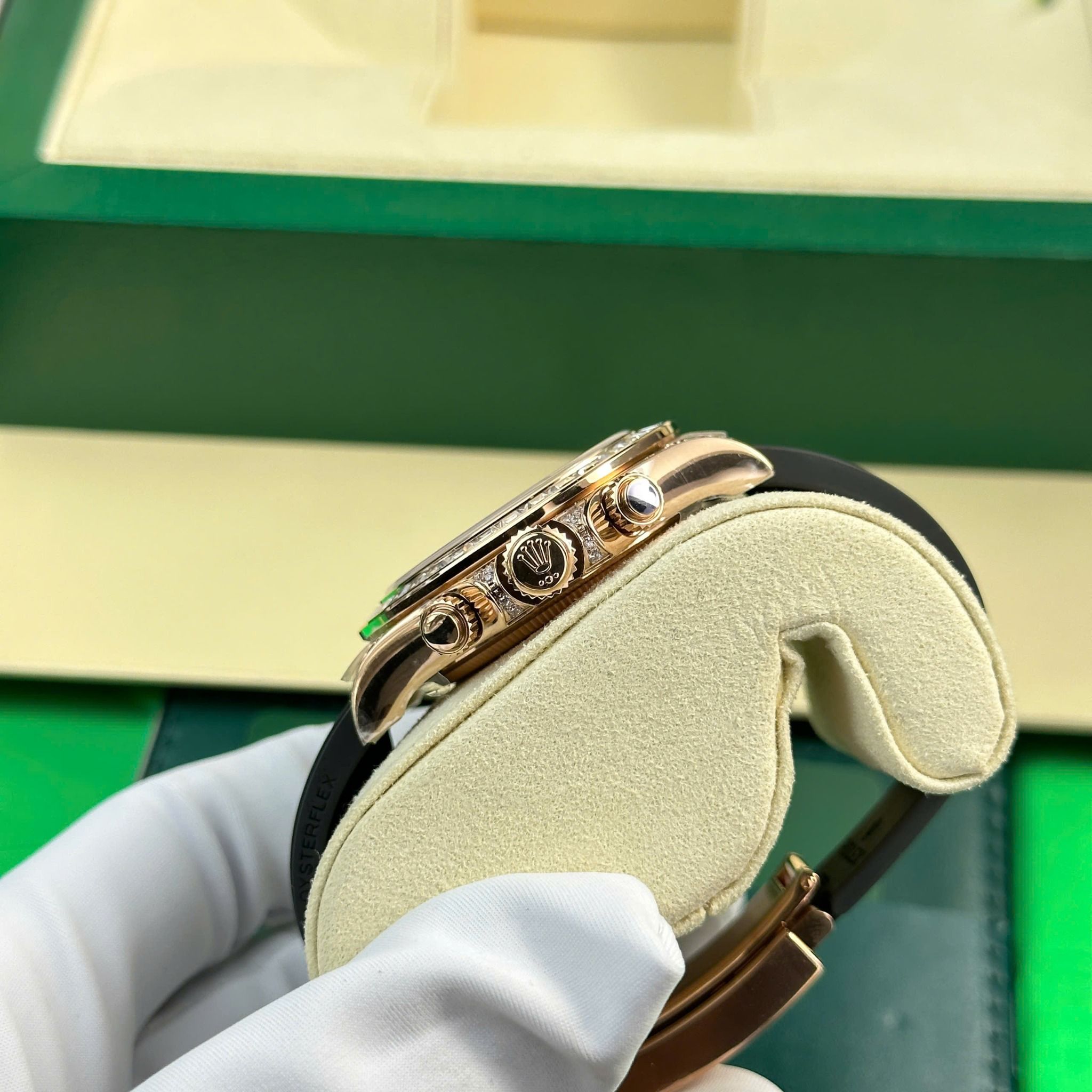 Rolex Daytona 126535TBR-0002 Mặt Số Hồng Sundust Chế Tác Đá CZ Dây Cao Su Replica 1:1 40mm