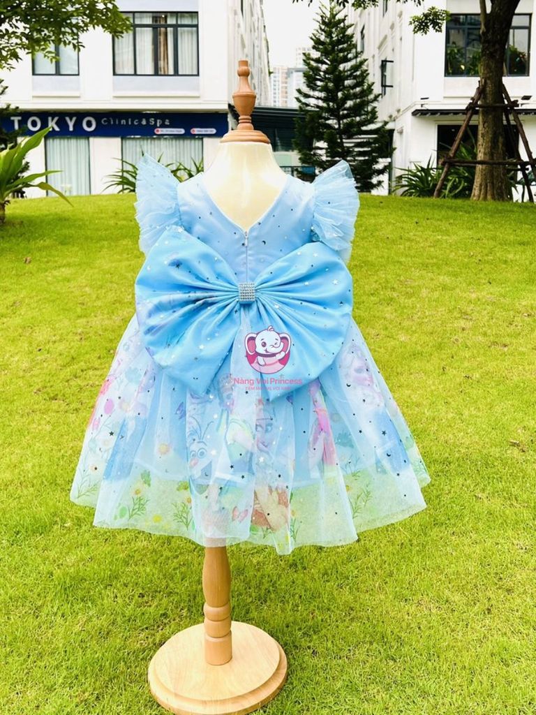 Váy công chúa Elsa