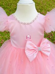 Váy công chúa cổ đính ngọc