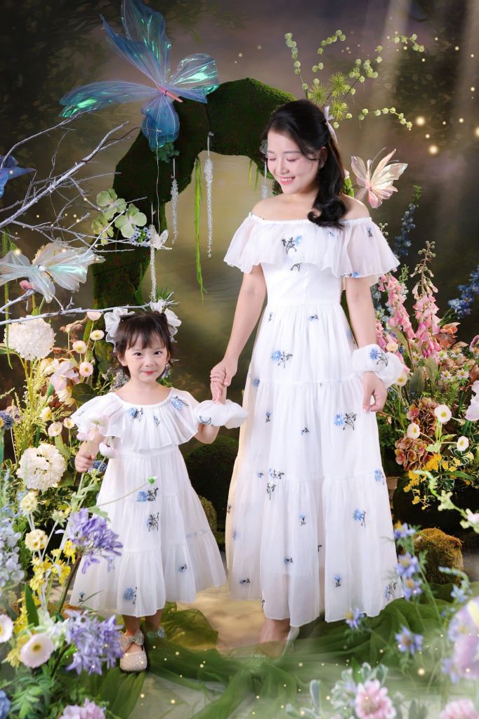 Váy Cao Cấp Mẹ và Bé Hoa Cúc Nhỏ