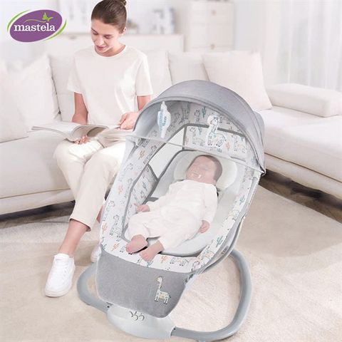 Nôi đa năng ru ngủ kết hợp ghế ngồi đọc sách có bàn đạp chân 8207 Mastela