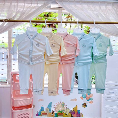 Bộ dài tay Hrnee Kimono cài giữa
