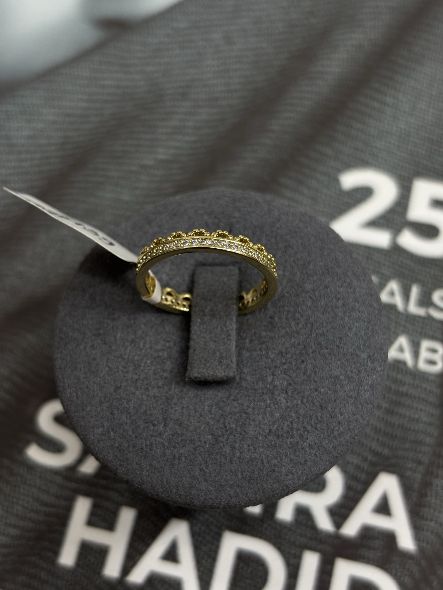 H97 - PKH - 007M39 - gold