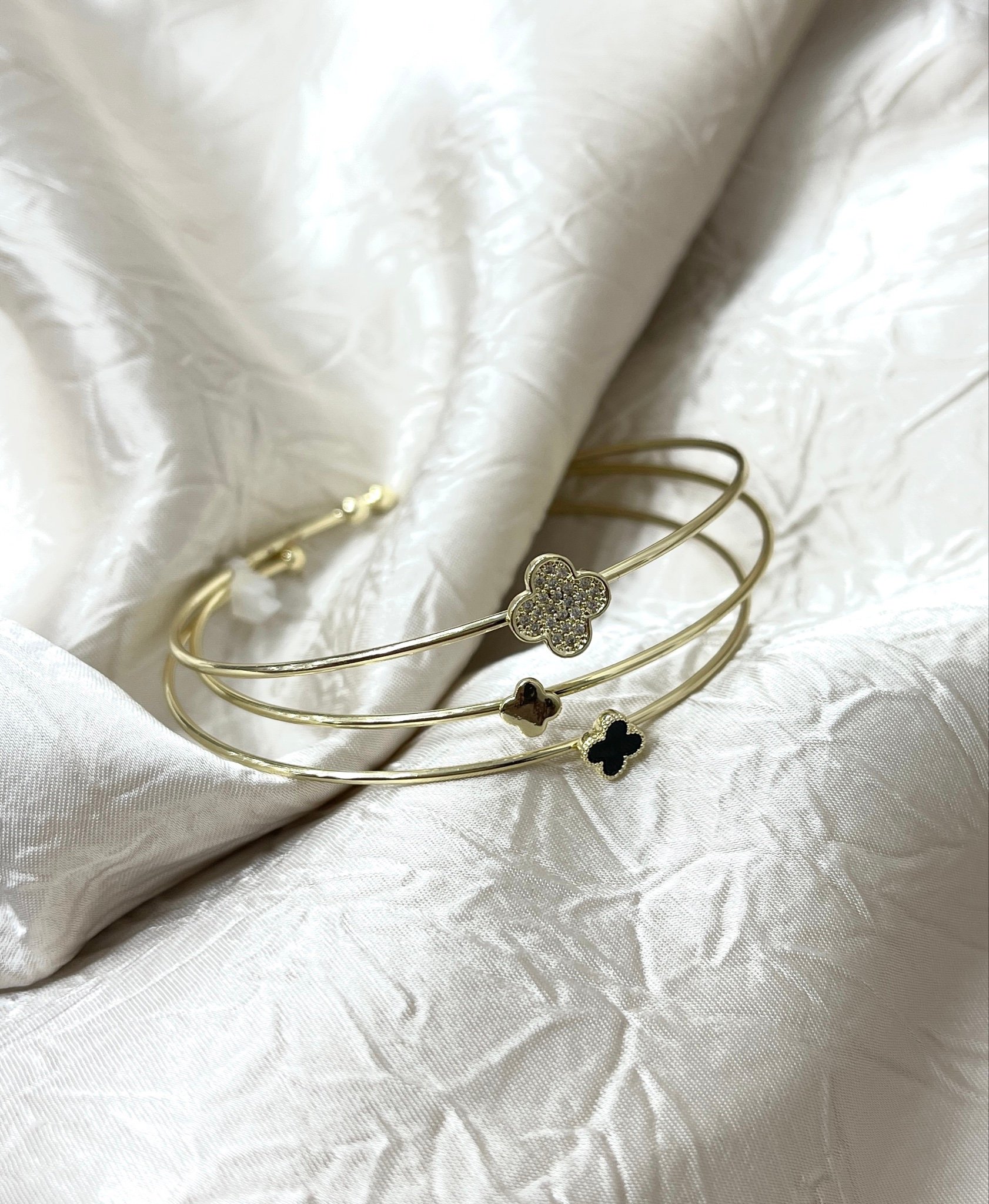 R70 - PKH - 8294G1 - Cỏ 4 lá GOLD