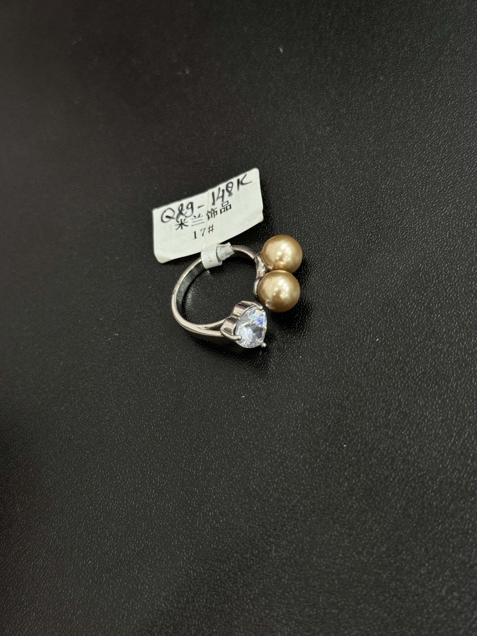Q29 - PKH - 04515B