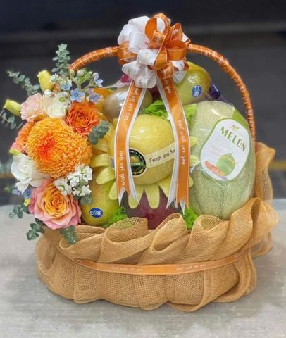 Giỏ hoa quả tặng người thân
