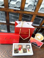 Bó Hoa Tulip Cầu Vồng Ngọt Ngào