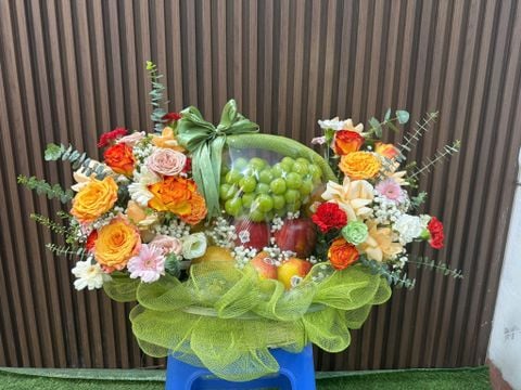 Giỏ Hoa Quả Cao Cấp - Món Quà Sức Khỏe Từ Thiên Nhiên