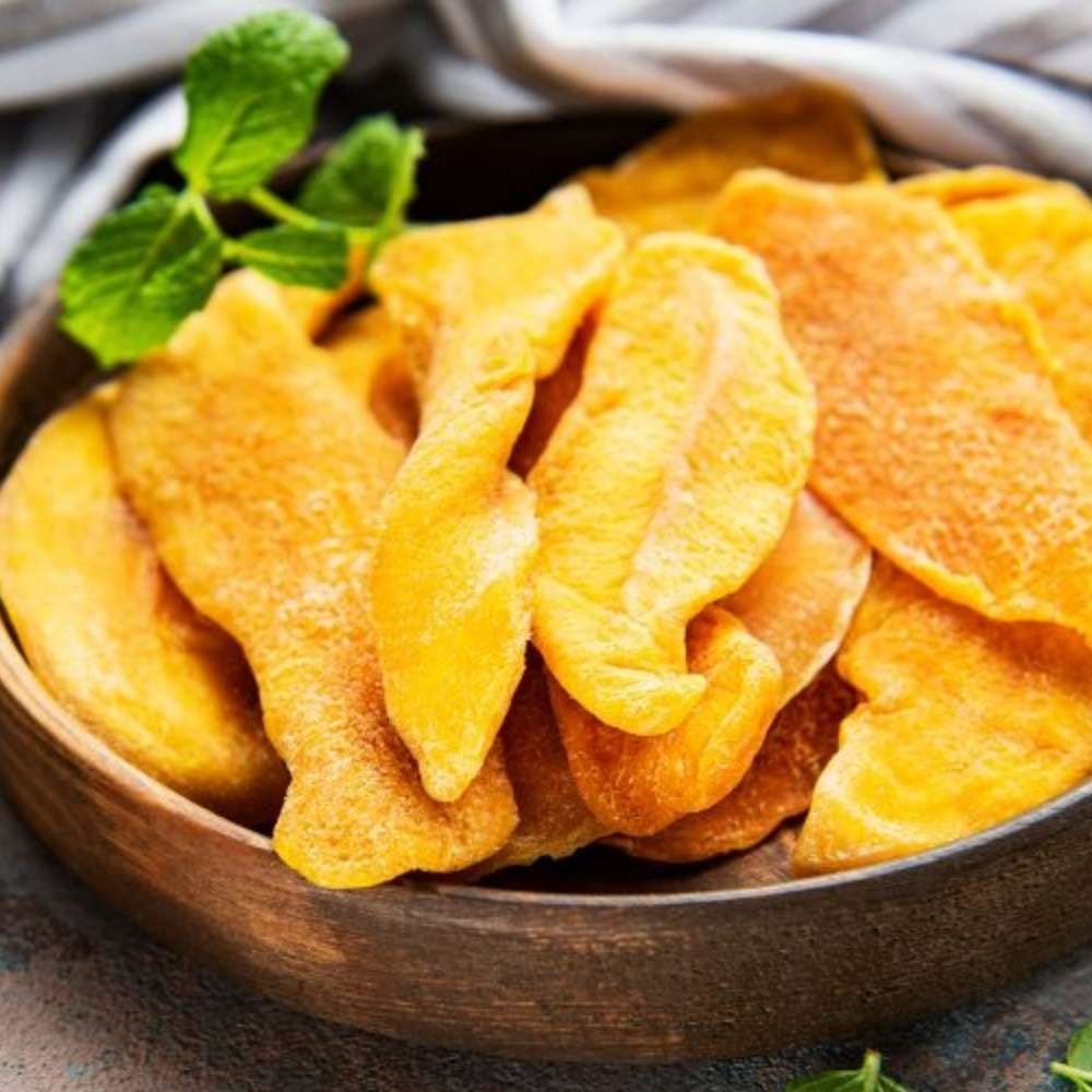 Xoài sấy muối ớt Tinh Hoa Toàn Cầu hộp thiếc 120g
