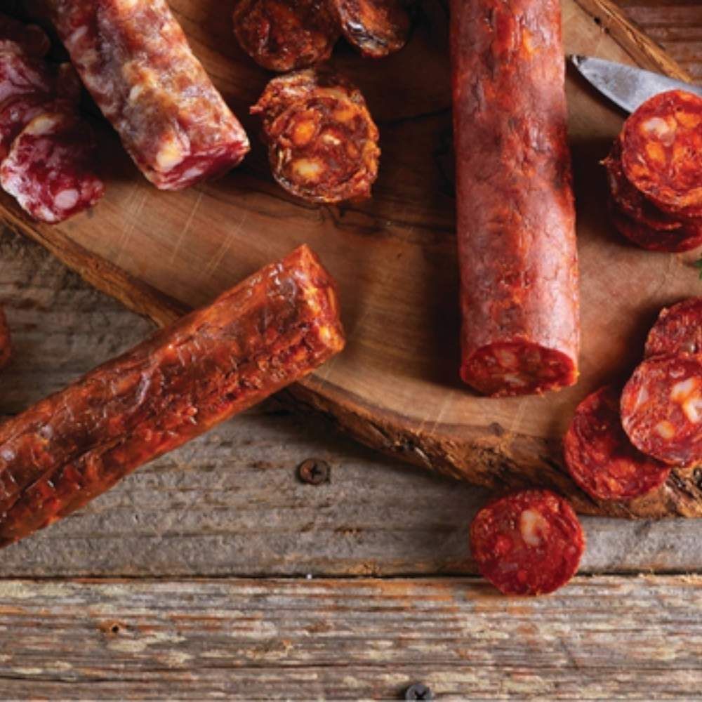 Xúc xích cay Iberico Cebo Chorizo muối nguyên cây túi 275g
