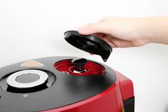 Nồi cơm điện tử áp suất Cuckoo 1.08 lít CRP-PK0600F/BKRDVN