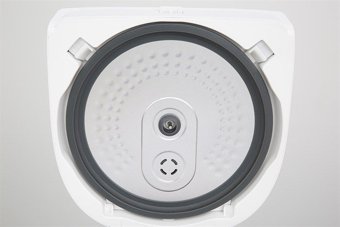 Nồi cơm điện tử Beko 1.8 lít RCM 50823W
