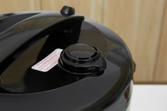 Nồi cơm nắp gài BlueStone 2.8 lít RCB-5538