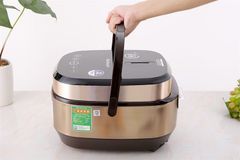 Nồi cơm cao tần BlueStone 1.5 lít RCB-5988