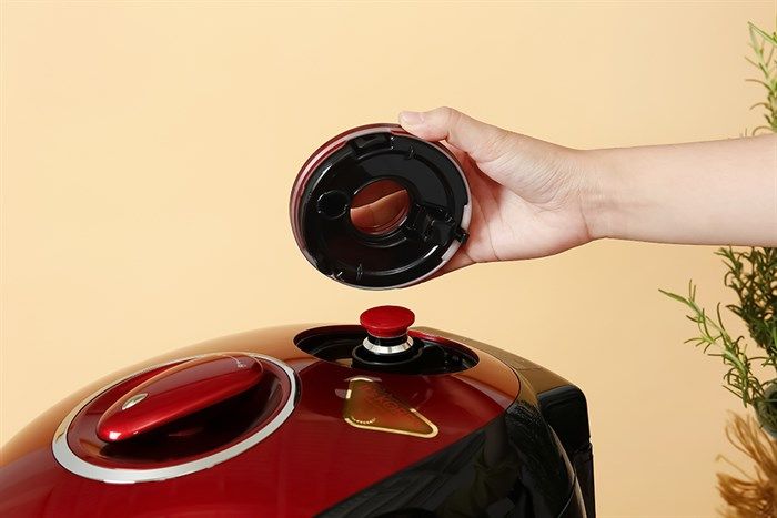 Nồi cơm áp suất cao tần Cuckoo 1.8 lít CRP-HUS1000F