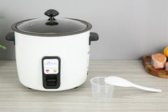 Nồi cơm nắp rời Crystal 1.8 lít NCR1803