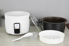 Nồi cơm nắp rời Crystal 1.8 lít NCR1803