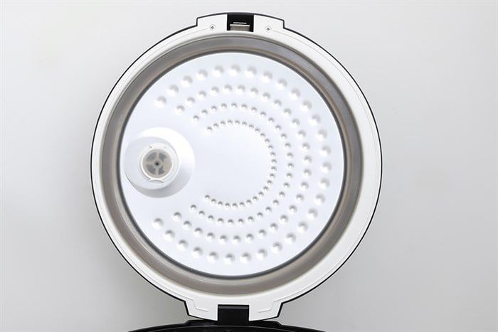 Nồi cơm nắp gài Crystal 3 lít NCG3001