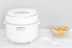 Nồi cơm điện tử Cuckoo 1.44 lít CR-0810F
