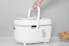 Nồi cơm điện tử Cuckoo 1.44 lít CR-0810F