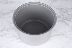 Nồi cơm nắp gài Cuckoo 3 lít CR- 1713