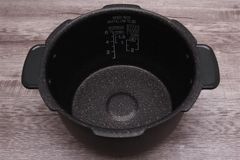 Nồi cơm điện tử áp suất Cuckoo 1.08 lít CRP-N0601F