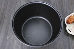 Nồi cơm nắp gài Delites 1.8 lít NCG1805