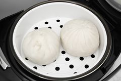 Nồi cơm điện tử Kangaroo 1.8 lít KG18DR8