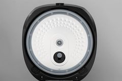 Nồi cơm điện tử Kangaroo 1.8 lít KG18DR8