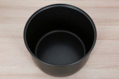 Nồi cơm nắp gài Kangaroo 1.8 lít KG18RC3