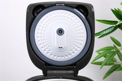 Nồi cơm điện tử Midea 1.8 lít MB-FS5021