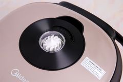 Nồi cơm điện tử Midea 1.8 lít MB-FS5023