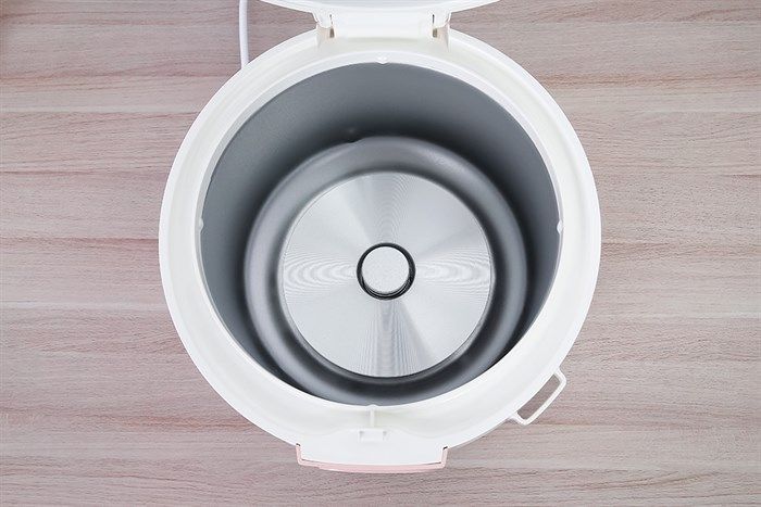 Nồi cơm nắp gài Electrolux 1.8 lít E4RC1-320P