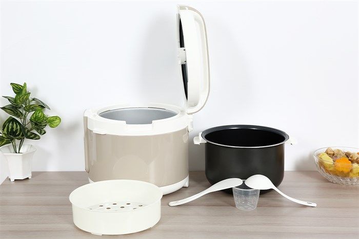 Nồi cơm nắp gài Electrolux 1.8 lít E4RC1-350B