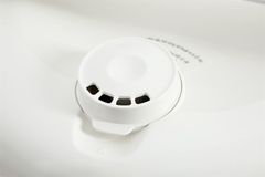 Nồi cơm nắp gài Electrolux 1.8 lít E4RC1-350B
