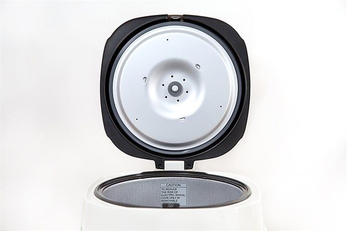 Nồi cơm nắp gài Cuckoo 0.5 lít CR-0331