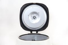 Nồi cơm nắp gài Cuckoo 0.5 lít CR-0331