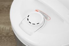 Nồi cơm nắp gài Hommy 1.8 lít JRC-180K