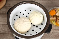 Nồi cơm nắp rời Hommy 1.8 lít NCR1803