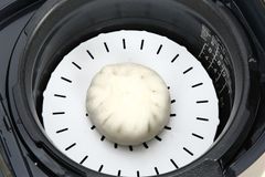 Nồi cơm áp suất cao tần Cuckoo 1.8 lít CRP-LHTR1009F/BKSIVNCV