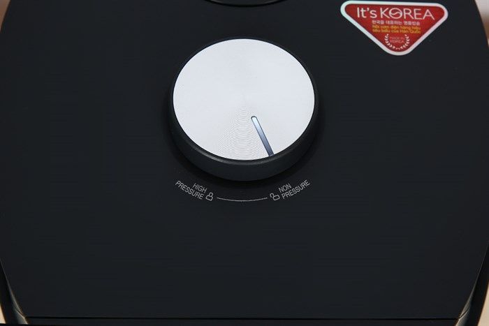 Nồi cơm áp suất cao tần Cuckoo 1.8 lít CRP-LHTR1009F/BKSIVNCV