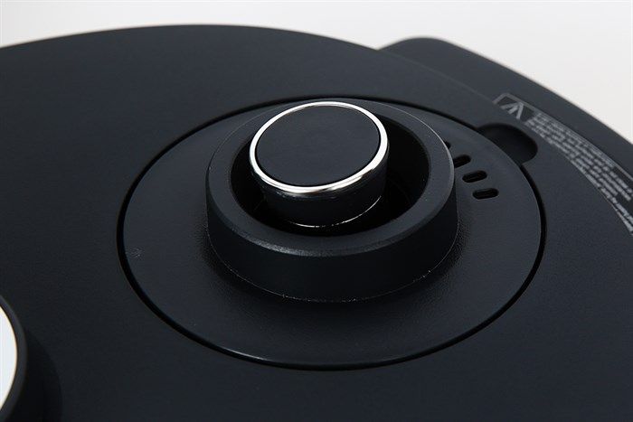 Nồi cơm áp suất cao tần Cuckoo 1.8 lít CRP-LHTR1009F/BKSIVNCV