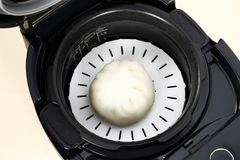 Nồi cơm áp suất cao tần Cuckoo 1.08 lít CRP-LHTR0609F/BKSIVNCV