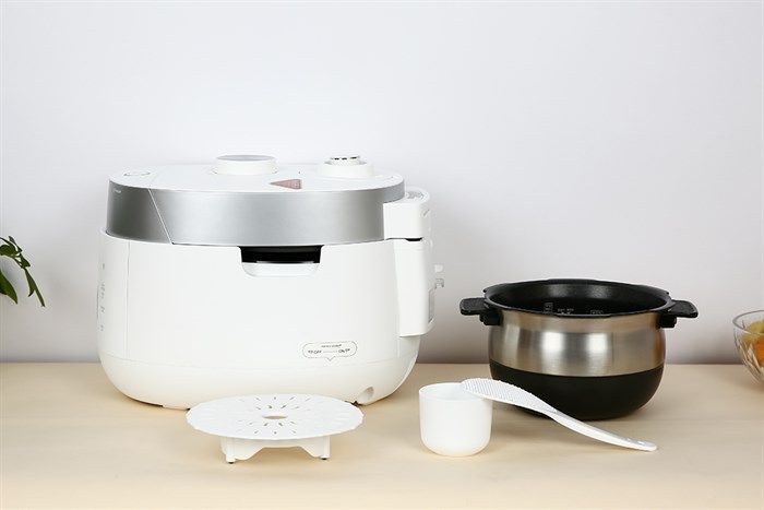 Nồi cơm áp suất cao tần Cuckoo 1.08 lít CRP-LHTR0609F/WHSIVNCV